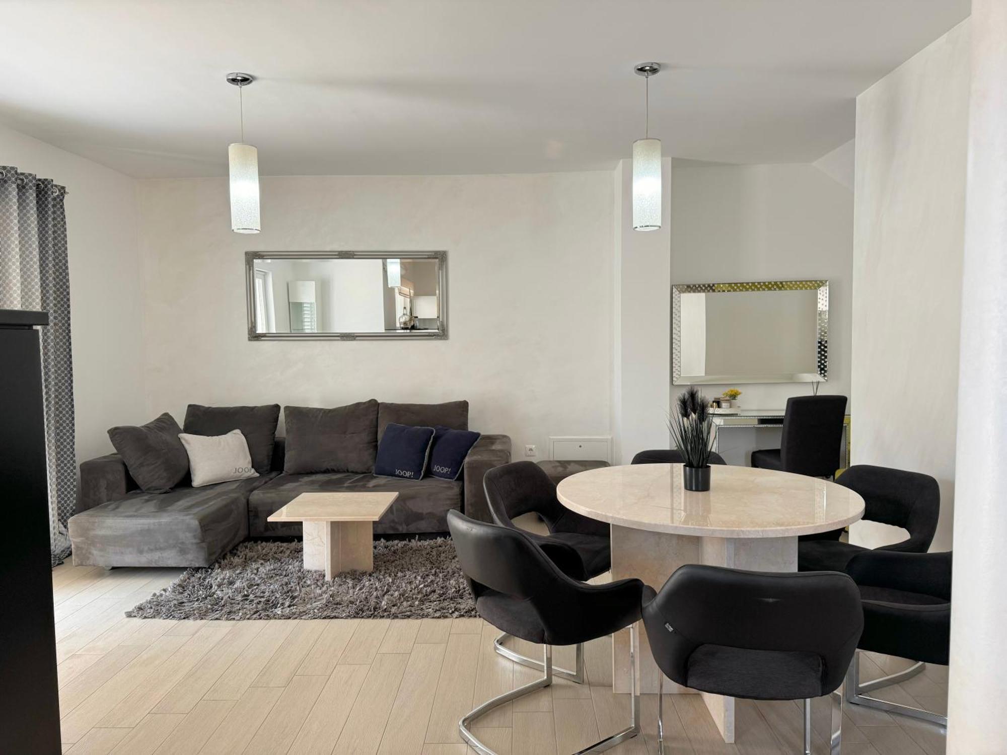 Apartment Josip 2 ตรีบูนย์ ภายนอก รูปภาพ
